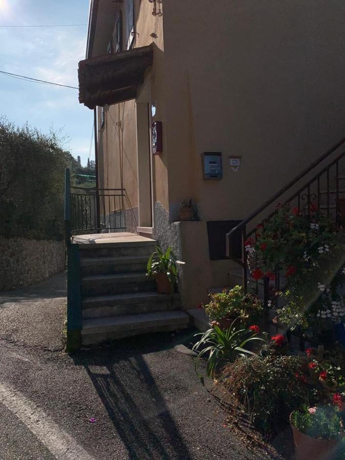 Casa Lisetta, 3-Room Apartment With Lake View Torri Del Benaco Exterior photo